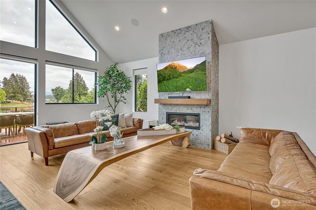 29108 218th Place SE, Black Diamond, WA 98010