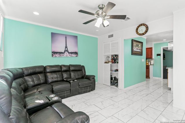 78 Wayside, San Antonio, TX 78213