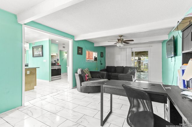 78 Wayside, San Antonio, TX 78213