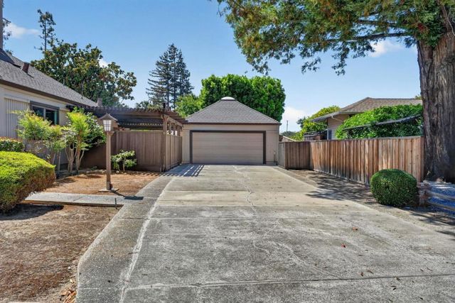 402 Sylvan Avenue, Mountain View, CA 94041