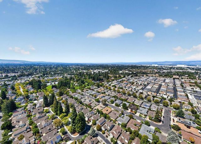 402 Sylvan Avenue, Mountain View, CA 94041