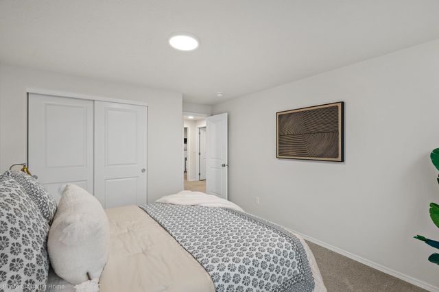 419 N Viewmont Ct, Greenacres, WA 99016