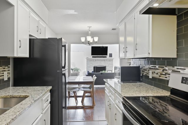 2509 W Oakdale Road, Irving, TX 75060