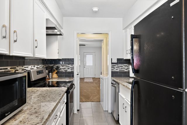 2509 W Oakdale Road, Irving, TX 75060