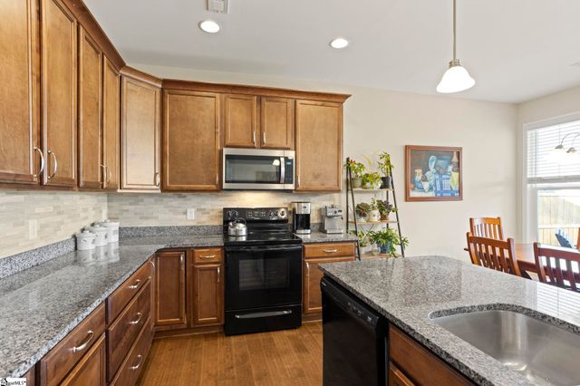 718 Corley Way, Greer, SC 29687