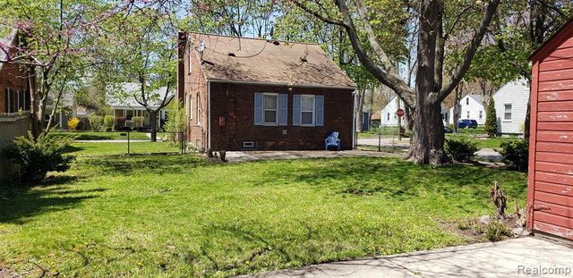 271 Dick Avenue, Pontiac, MI 48341