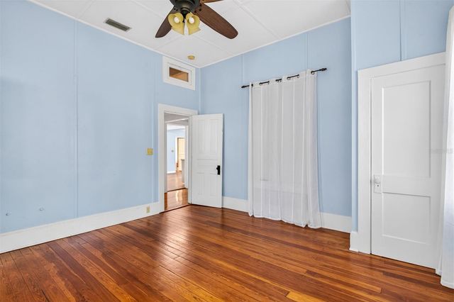 630 NE 6TH AVENUE, Gainesville, FL 32601