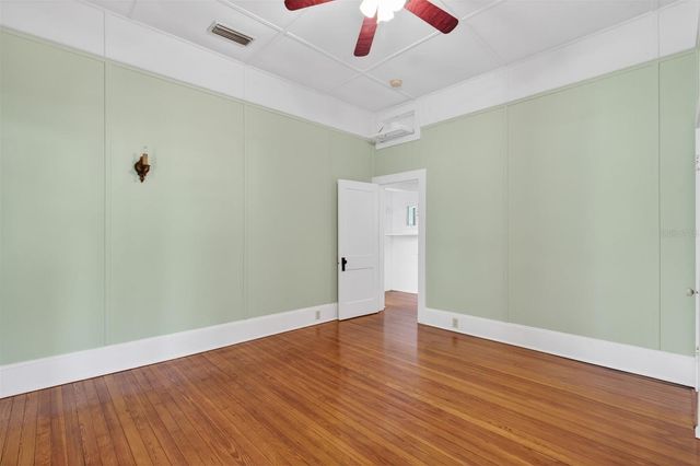 630 NE 6TH AVENUE, Gainesville, FL 32601