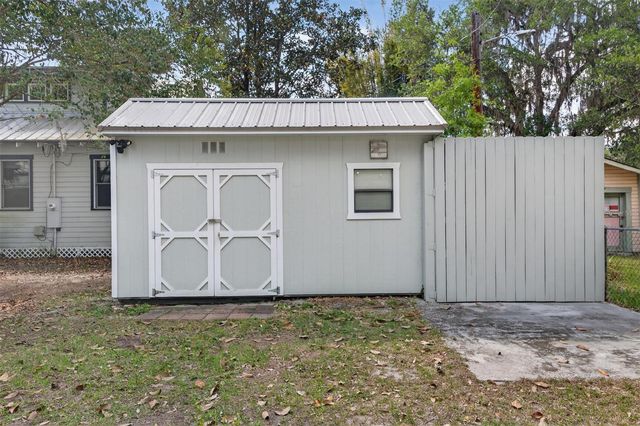 630 NE 6TH AVENUE, Gainesville, FL 32601