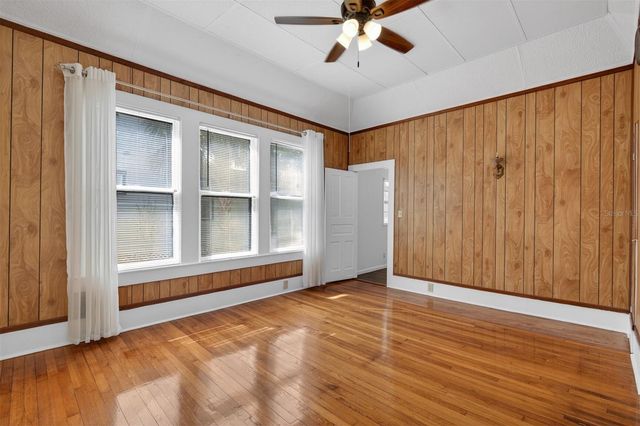 630 NE 6TH AVENUE, Gainesville, FL 32601