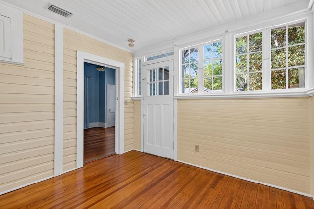 630 NE 6TH AVENUE, Gainesville, FL 32601