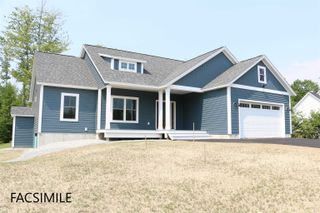 433 Dawn Court # 18, Pembroke, NH 03275