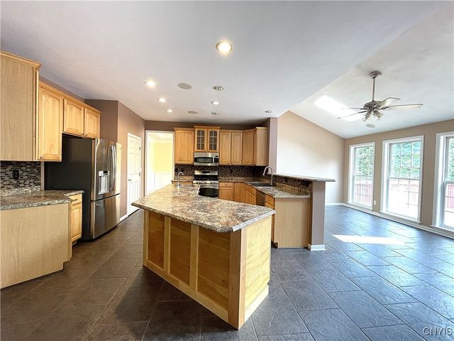 7638 Haylage Circle, Lysander, NY 13027