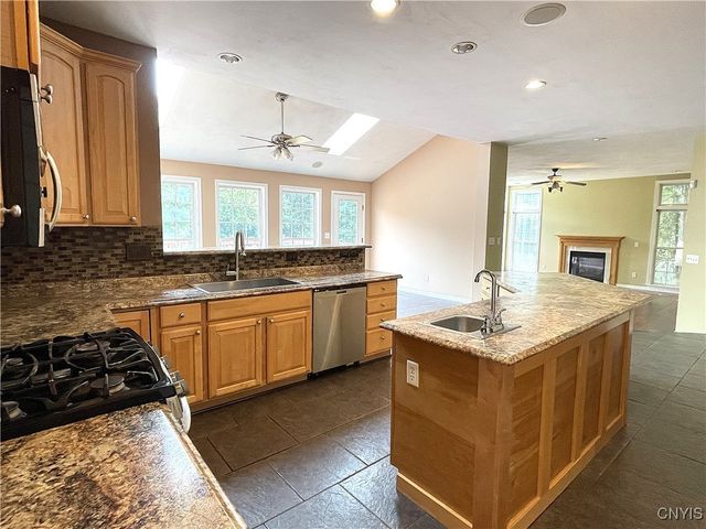 7638 Haylage Circle, Lysander, NY 13027