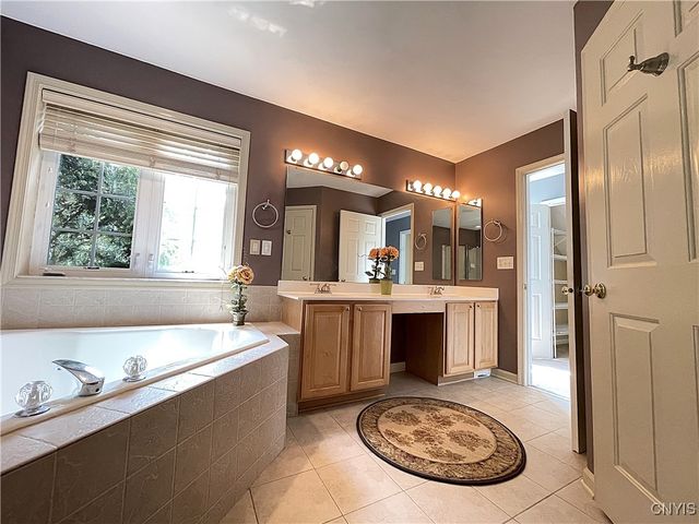 7638 Haylage Circle, Lysander, NY 13027