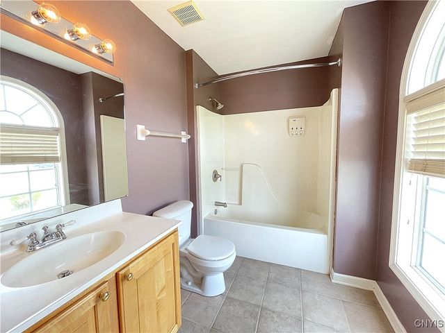 7638 Haylage Circle, Lysander, NY 13027