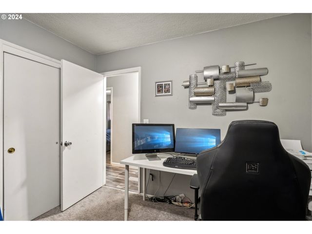 8400 Ne ROYAL St, Vancouver, WA 98662