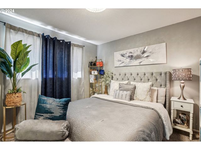 8400 Ne ROYAL St, Vancouver, WA 98662