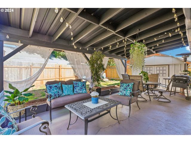 8400 Ne ROYAL St, Vancouver, WA 98662