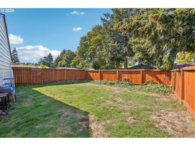 8400 Ne ROYAL St, Vancouver, WA 98662