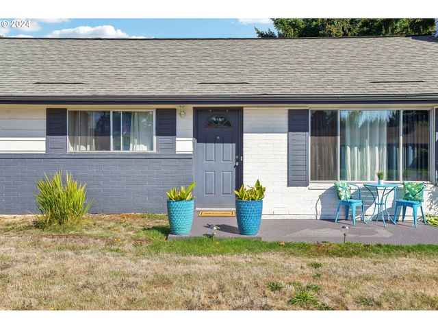 8400 Ne ROYAL St, Vancouver, WA 98662