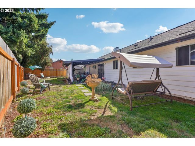 8400 Ne ROYAL St, Vancouver, WA 98662