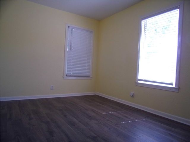 1914 Tarlton St, Corpus Christi, TX 78415