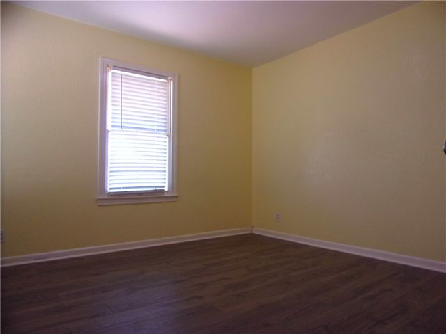 1914 Tarlton St, Corpus Christi, TX 78415