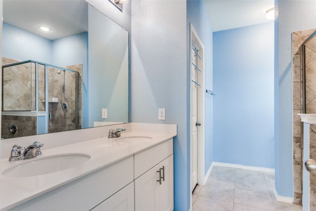 5513 Apple Grove Way, Fort Worth, TX 76123