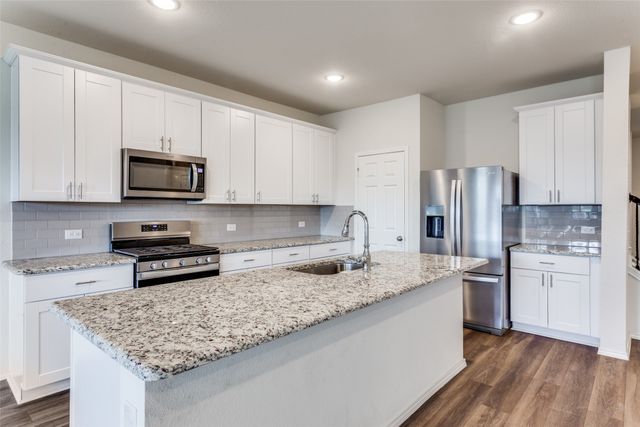 5513 Apple Grove Way, Fort Worth, TX 76123