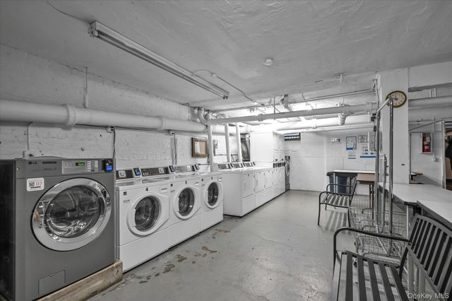 210 Martine Avenue 6M, White Plains, NY 10601