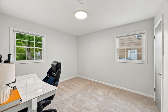 1409 18th Street S, Fargo, ND 58103