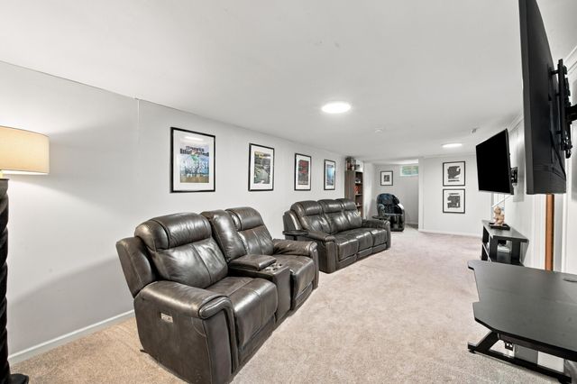 1409 18th Street S, Fargo, ND 58103