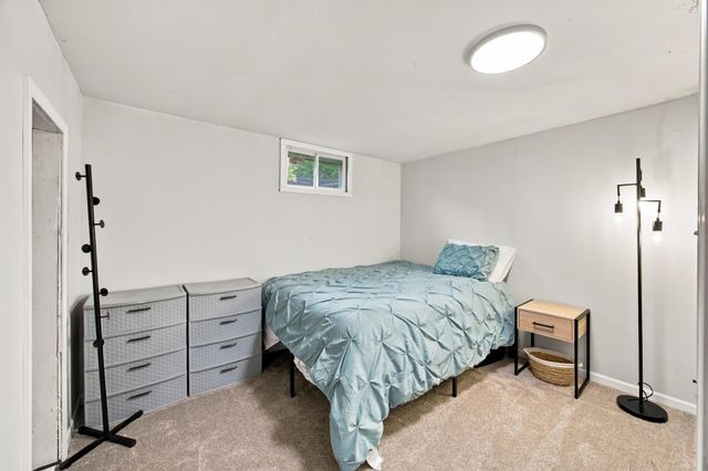 1409 18th Street S, Fargo, ND 58103
