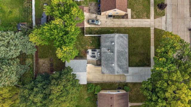 1409 18th Street S, Fargo, ND 58103