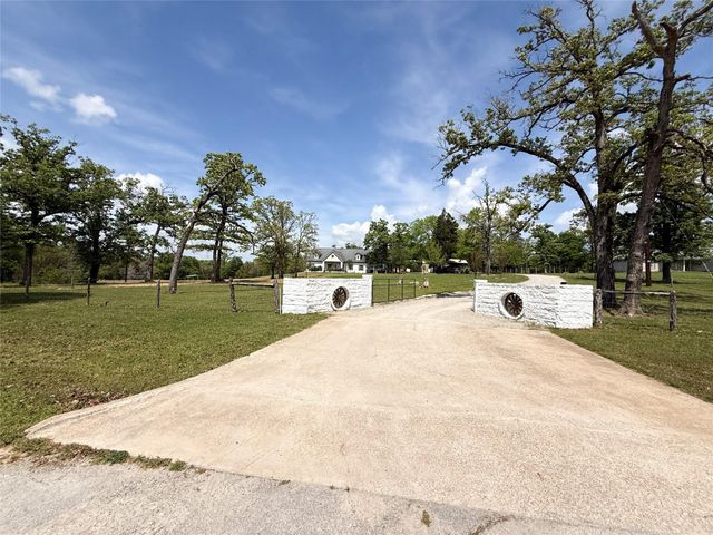 740 Bridget Avenue, Buffalo, TX 75831
