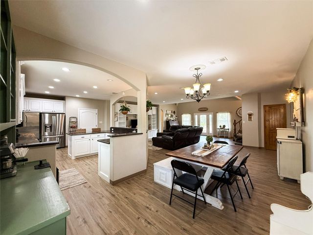 740 Bridget Avenue, Buffalo, TX 75831