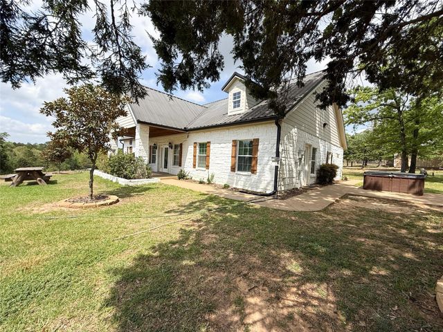 740 Bridget Avenue, Buffalo, TX 75831