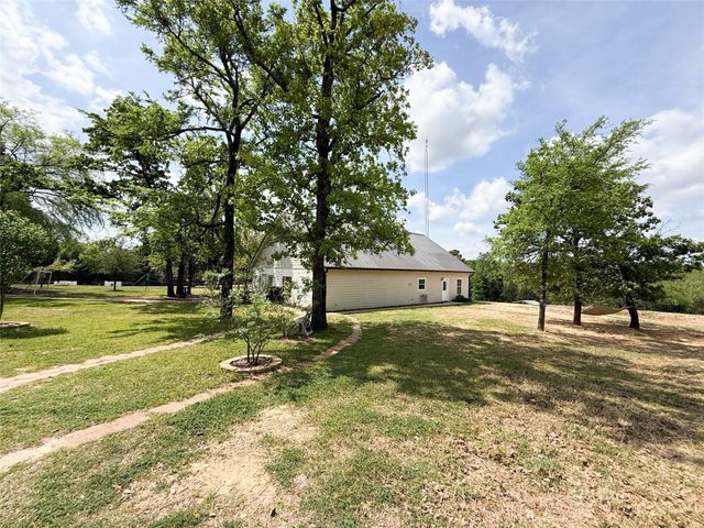 740 Bridget Avenue, Buffalo, TX 75831