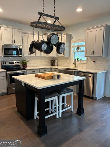 7010 Palomino Trail, Winston, GA 30187