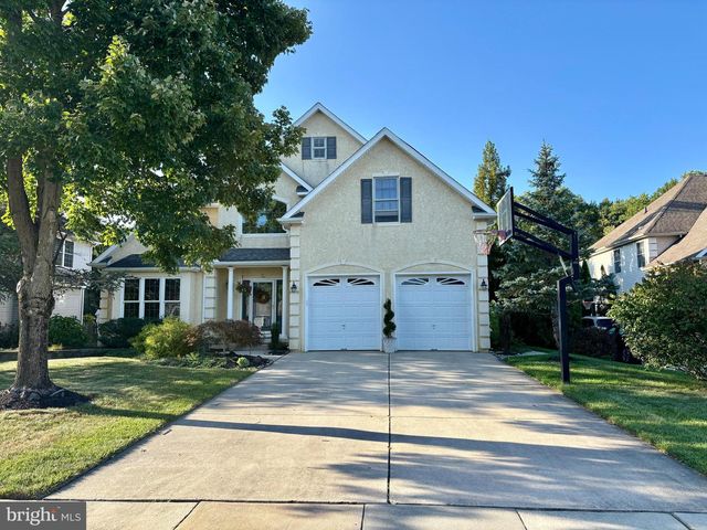 5 TARA DR, Mount Laurel, NJ 08054