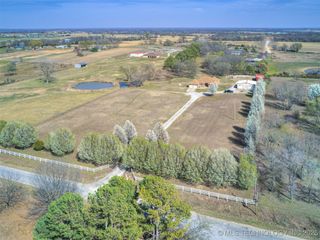 16451 S 333rd Avenue, Coweta, OK 74429