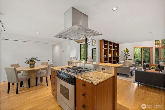 3518 129th Avenue NE, Bellevue, WA 98005