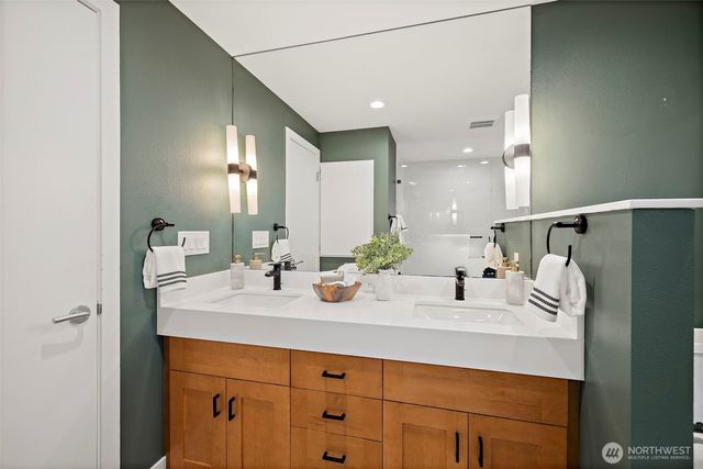 3518 129th Avenue NE, Bellevue, WA 98005