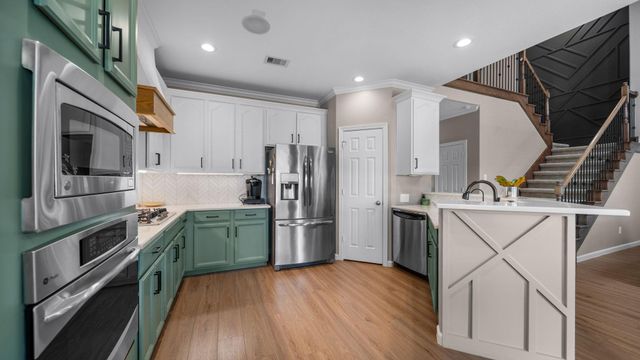 17226 Elverson Oaks Drive, Tomball, TX 77377
