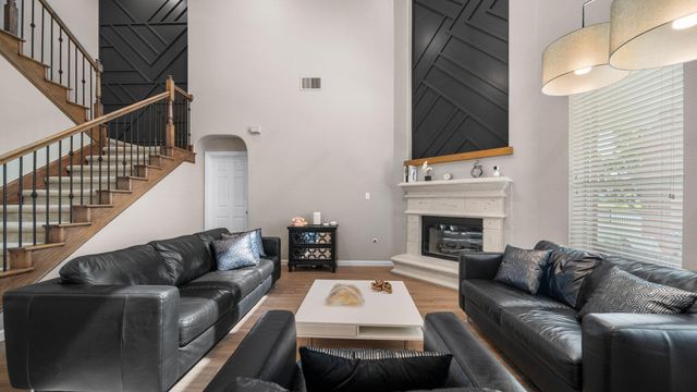 17226 Elverson Oaks Drive, Tomball, TX 77377