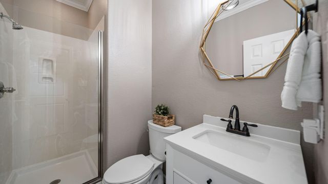 17226 Elverson Oaks Drive, Tomball, TX 77377