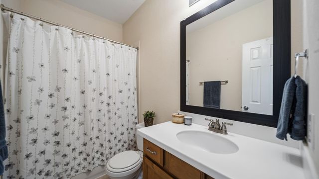 17226 Elverson Oaks Drive, Tomball, TX 77377