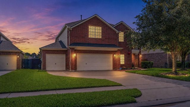 17226 Elverson Oaks Drive, Tomball, TX 77377