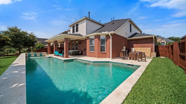 17226 Elverson Oaks Drive, Tomball, TX 77377